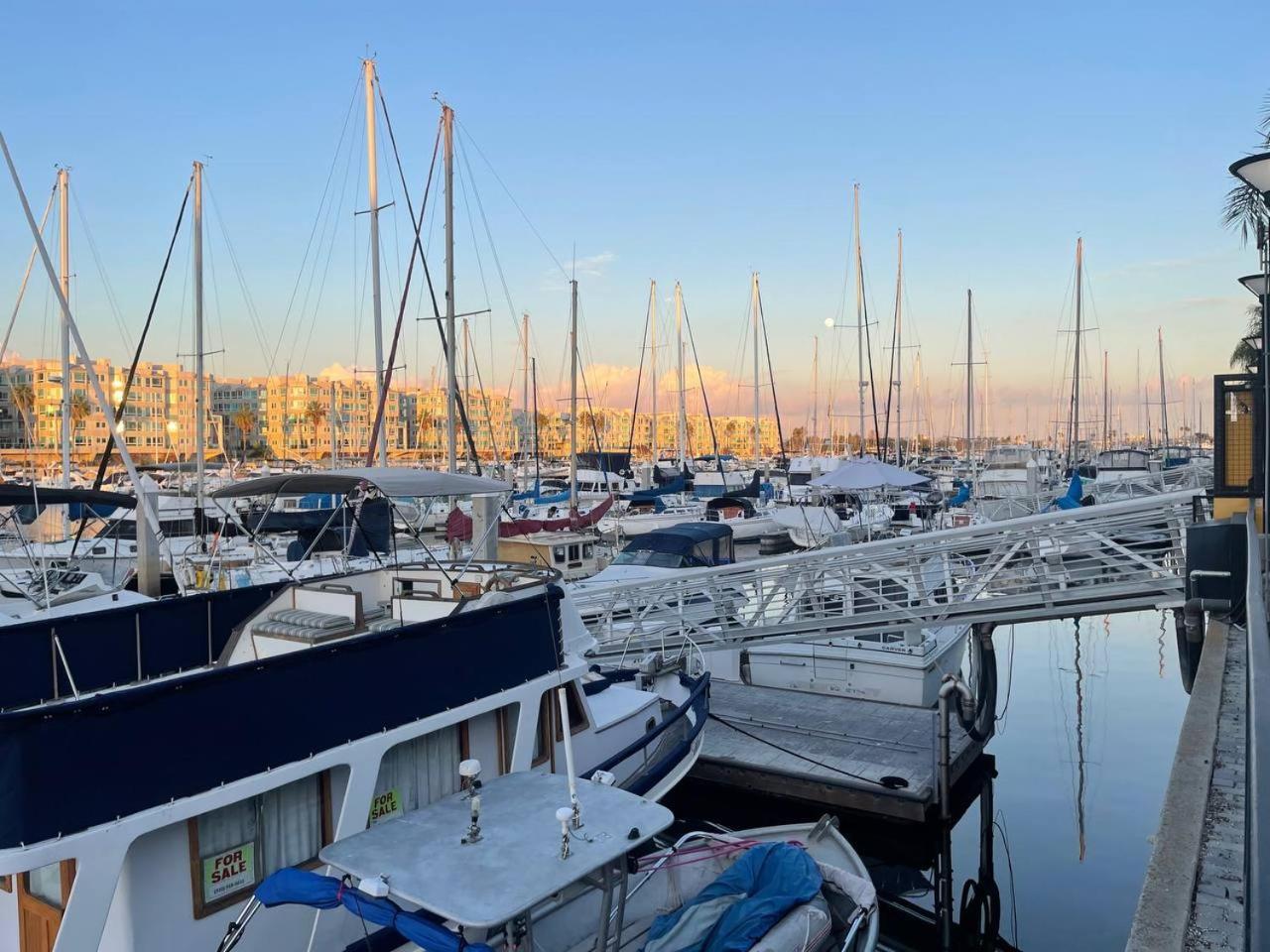 Luxurious Apartment With The Marina View Los Angeles Exterior photo